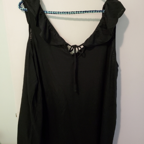 Ladies top - Picture 4 of 5